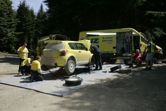 2005 - 29 Suzuki Swift S1600 Test